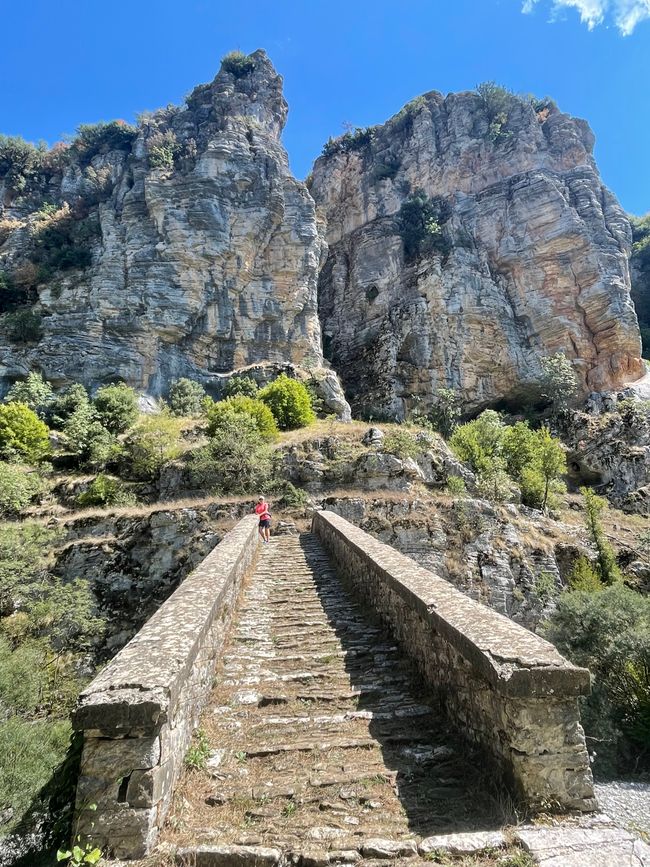 Blick über die Misiou-Brücke 