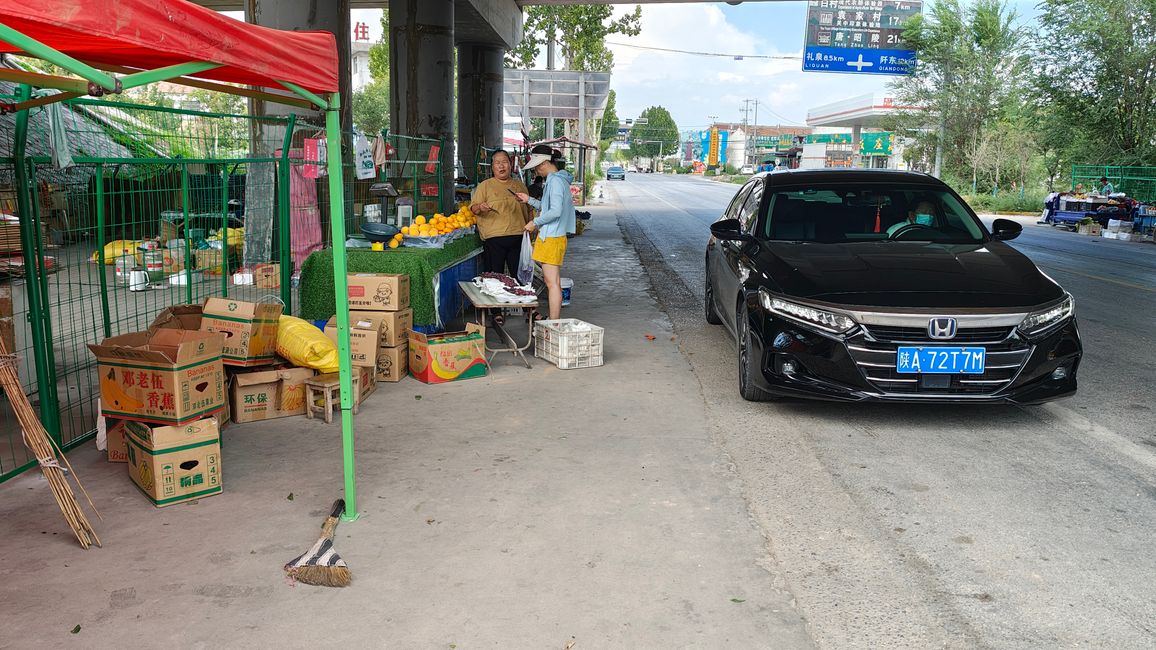 Chiosco di frutta e la nostra auto