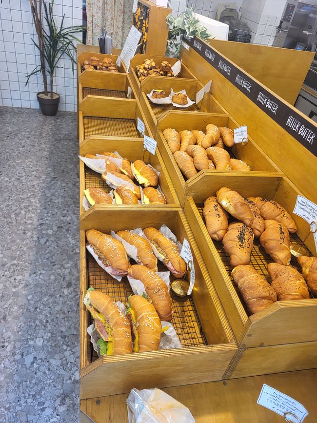 ...und hier die Baguettes und Crossaints