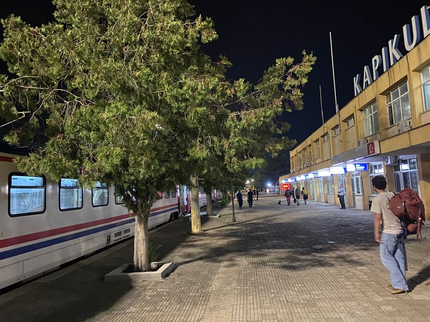 Tag 13,5 Zugfahrt nach Istanbul