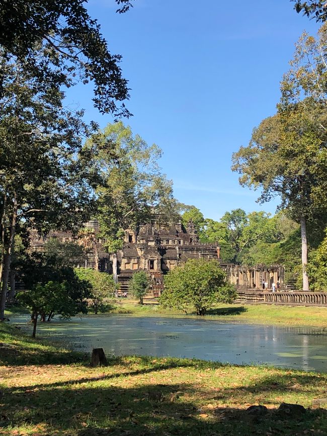 Angkor Thom - kleine Wasserfläche am Bayon Tempel