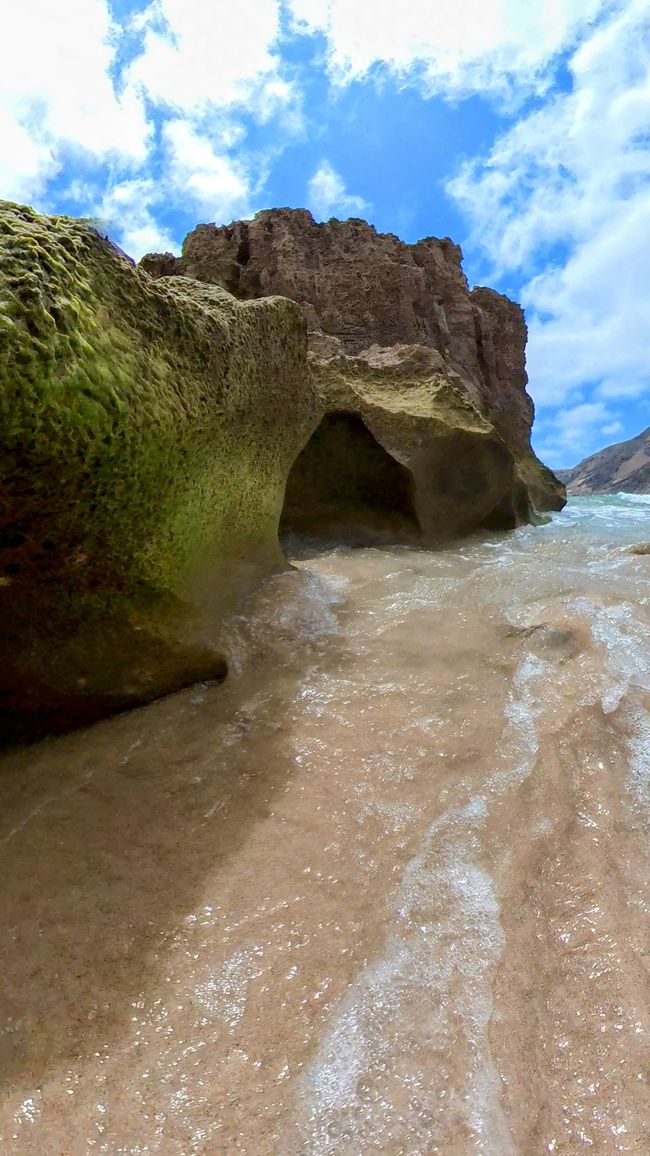 Tag 3: Porto Santo - Geheime Höhlen & bizzare Felsen am Meer