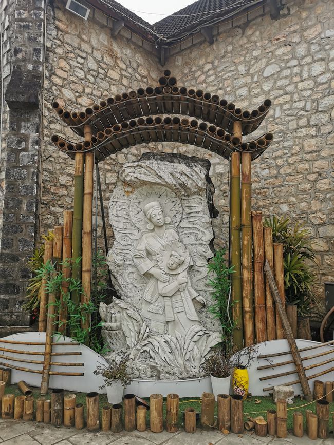 Hacia el norte montañoso hacia SaPa