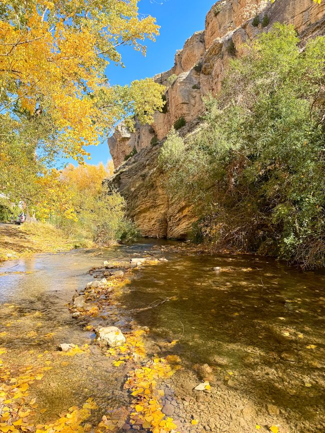The Guadalaviar River plays an important role in the history of Albarracín.