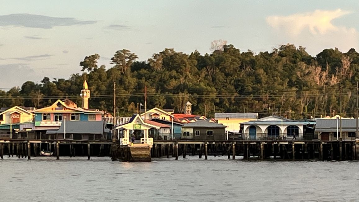 Bandar Seri Begawan, Wasserdorf