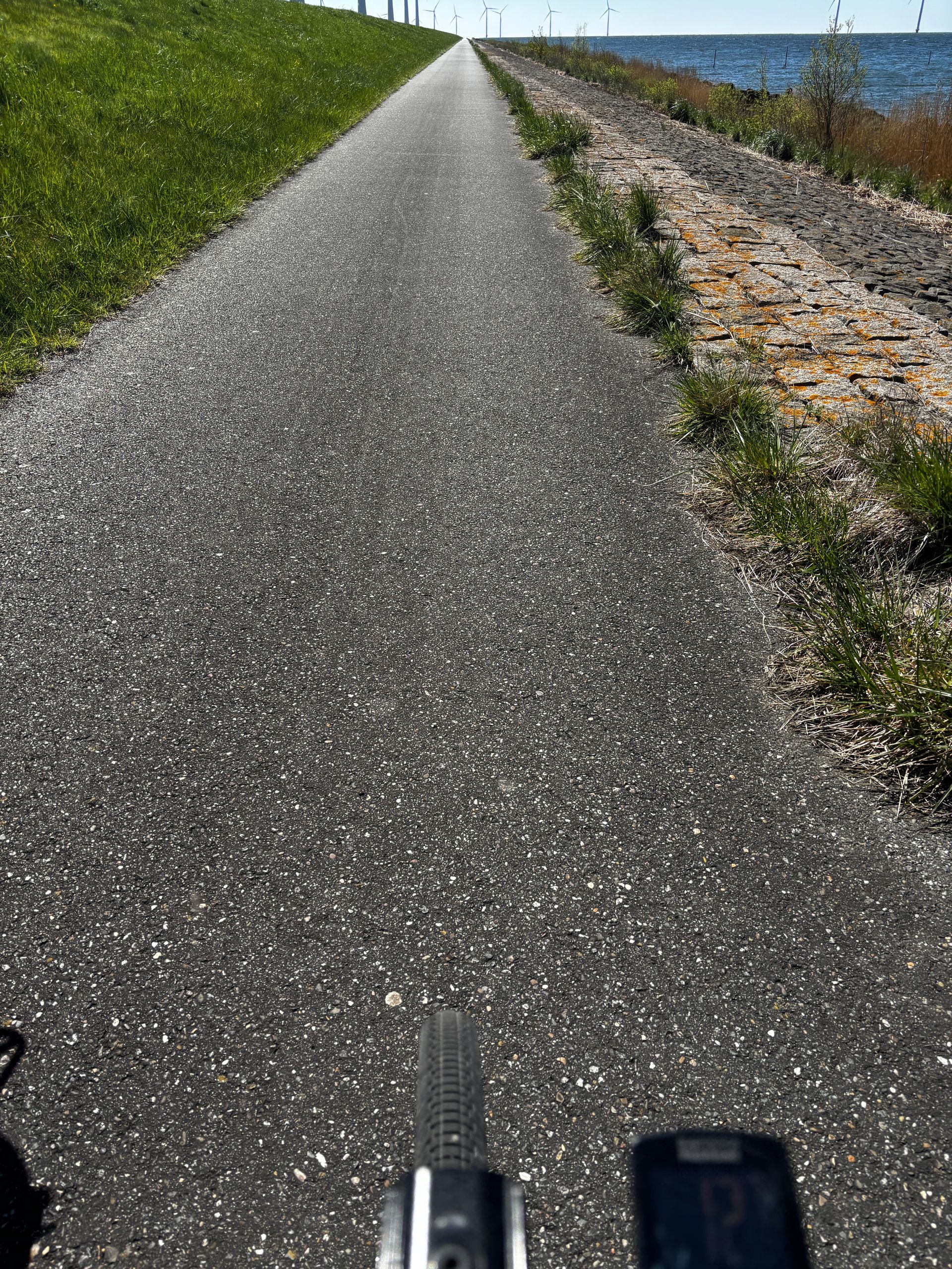 Piste cyclable entre Lemmer et Urk