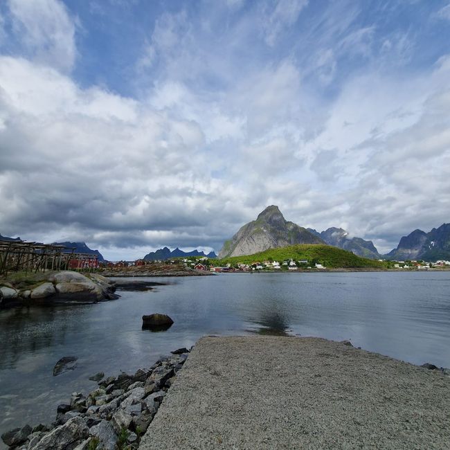 Reine, Nusfjord, Vikbeach-Haucklandstranda, Henningsvaer