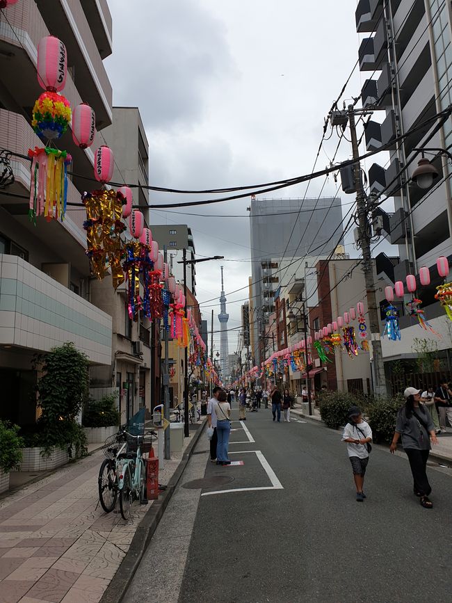 Gasse auf den Tokyo Skytree