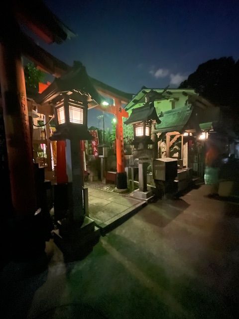 10.000 Turisti o 10.000 Torii