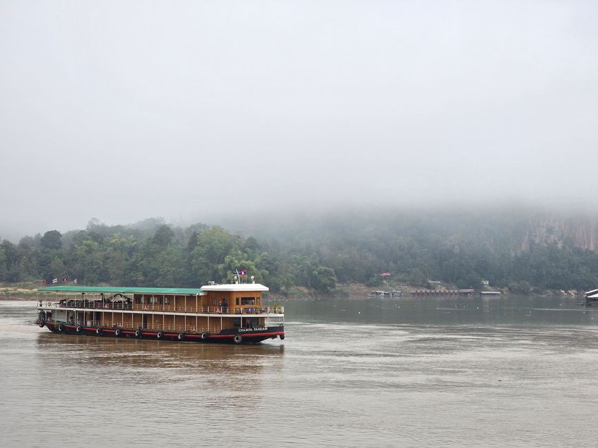 Auf dem Mekong von Luang Prabang nach Ban Houayxay