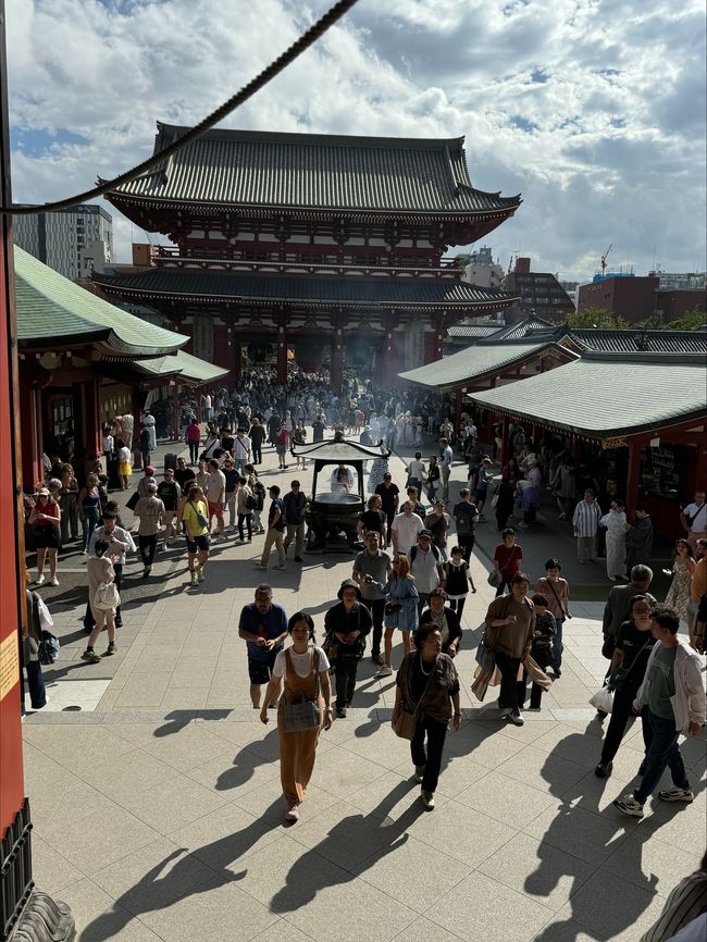 Senso-ji shrine pilgramage