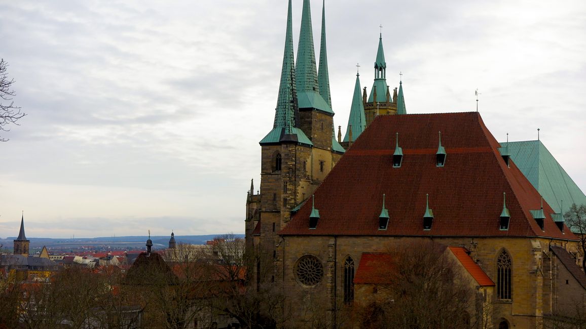 Man muss 70 Stufen erklimmen um in den Erfurter Dom zu kommen.