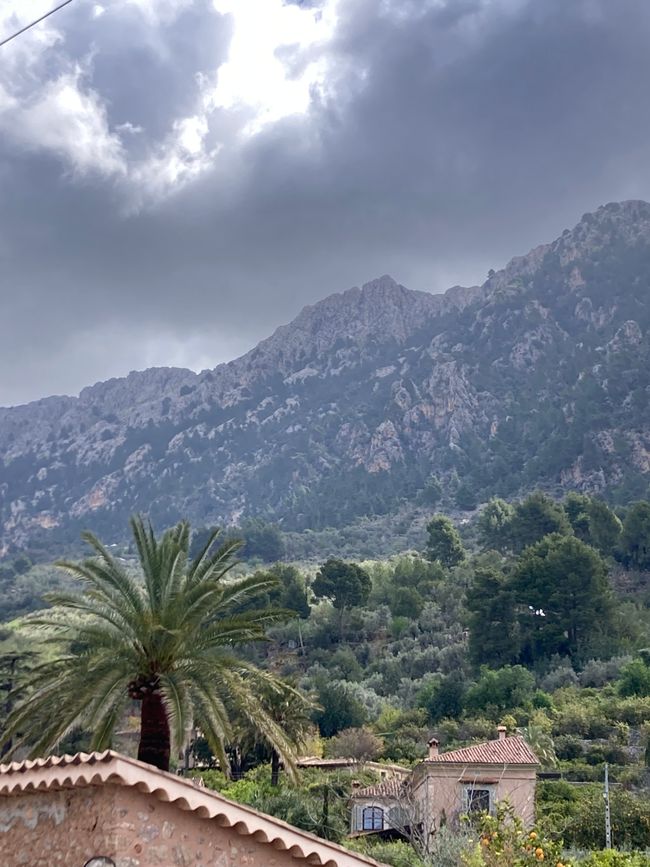 Fornalutx… heißt übersetzt, bestimmt- „steile Treppen“