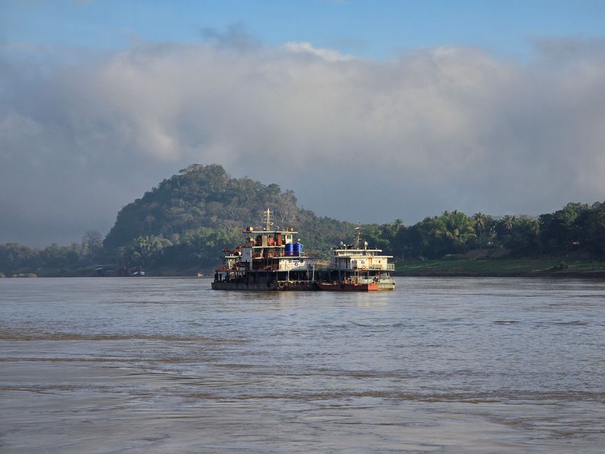Auf dem Mekong von Luang Prabang nach Ban Houayxay