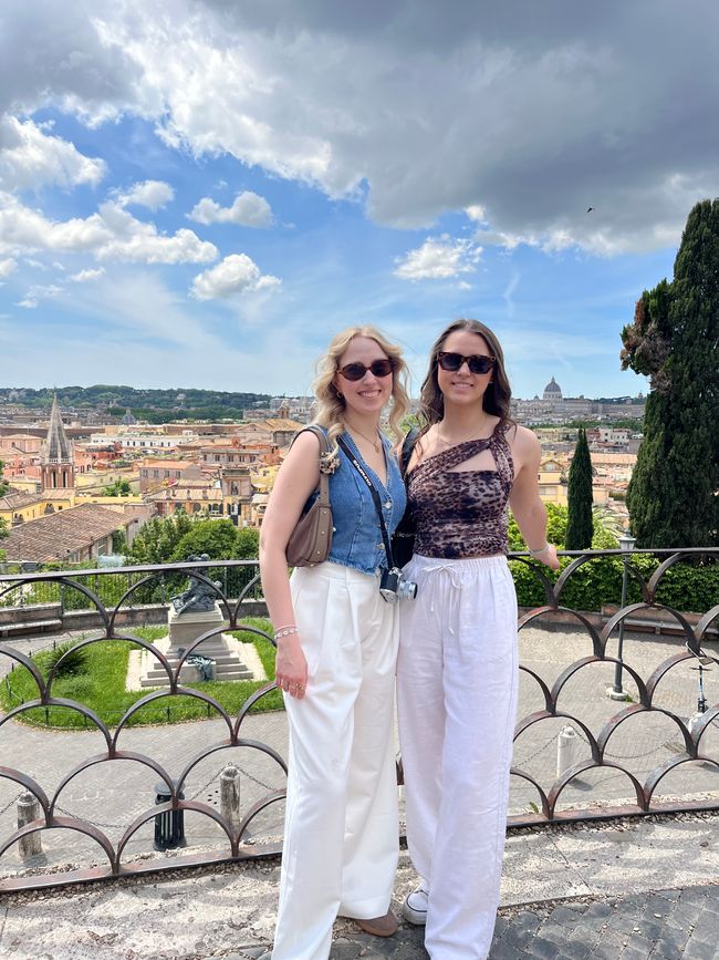 10.05.25 | Giornata da Turista con macchia di fragola e prima volta con la pasta 353