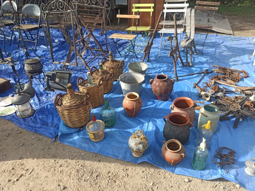 Mercadillo de 2ª mano "l'Encant de l'Empordà" (Verges, Baix Empordà, Girona)