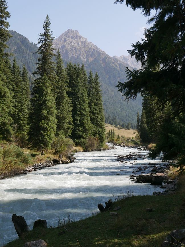 Passeggiare e gustare a Karakol