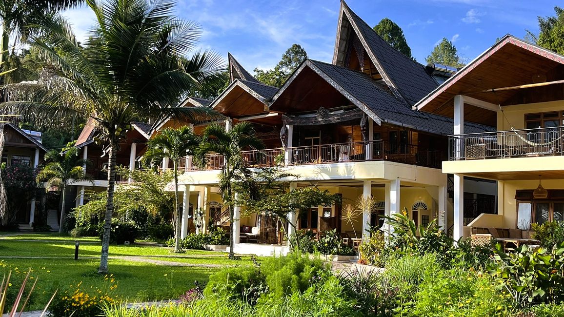 Tabo Cottages, Tuktuk