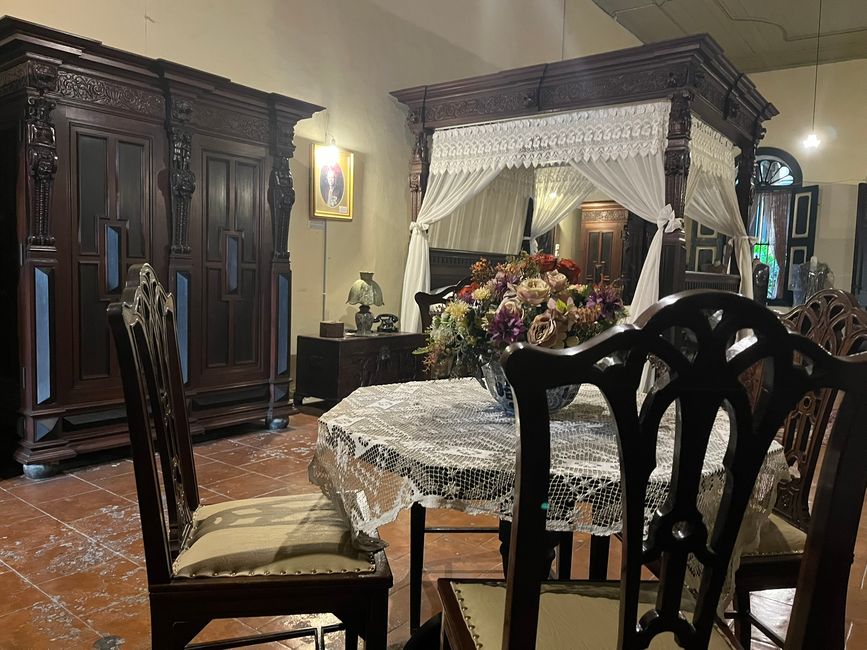 Una camera da letto nella casa di Tjong A Fie