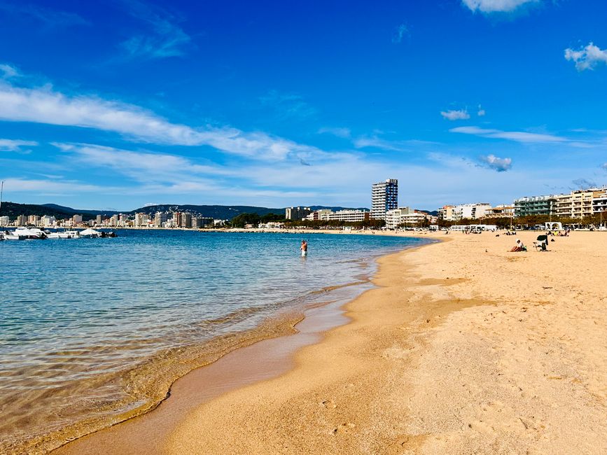 Sonne, Strand in Palamós und Ausruhen