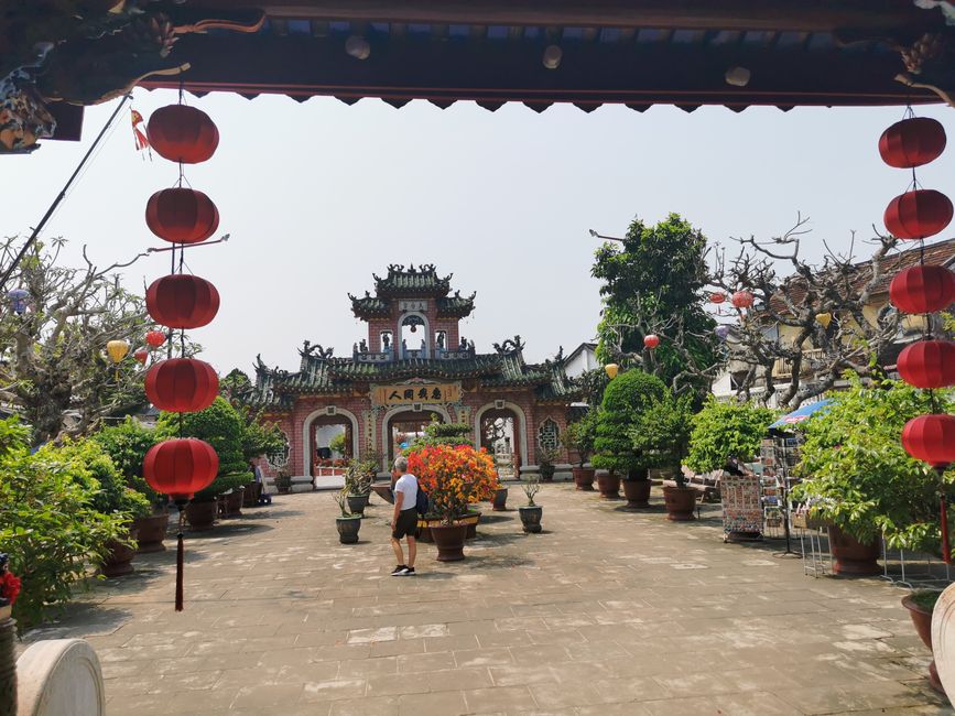 In esplorazione e shopping a Hoi An