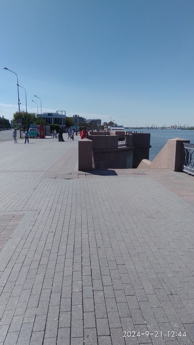 Astrakhan, Promenade