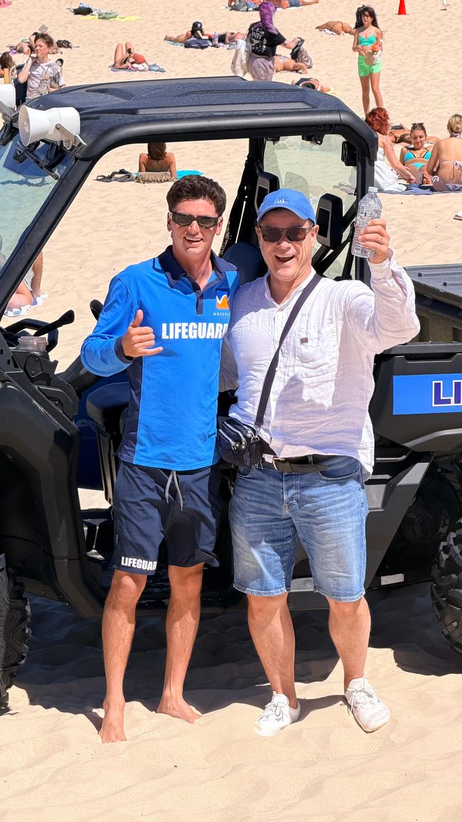 „Papa, wenn du am Bondi Beach bist, musst du unbedingt wieder mit einem Lifeguard Fotos machen – und sie mir schicken!“