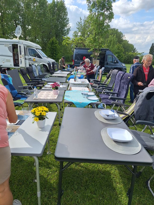 Food serving