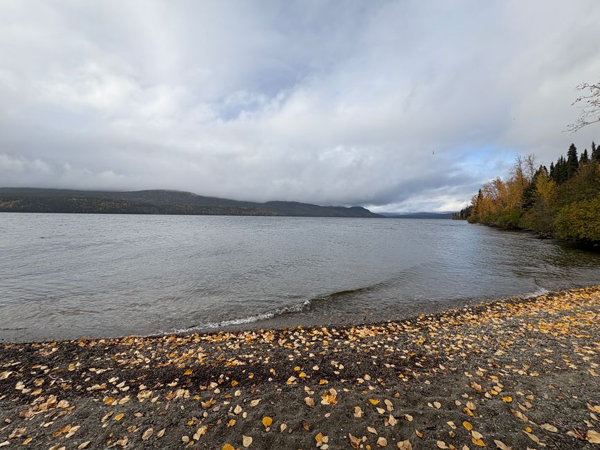 Day 5 - 🚐 Pothole Slalom, Moose Menus, and Off-Road Adventures – our day on the Canol Road