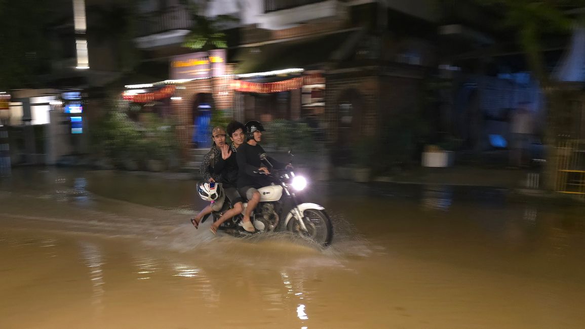 会安在雨中!诅咒还是祝福?