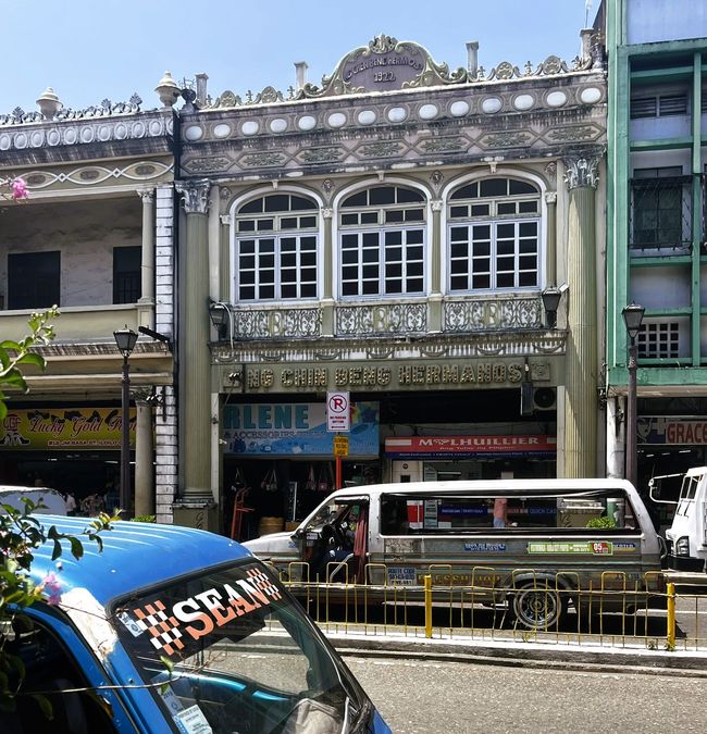 Le 19 septembre 2026, je suis parti de Bacolod sur l'île de Negros pour me rendre à Iloilo sur Panay. De toutes les villes philippines, Iloilo pourrait devenir ma préférée.