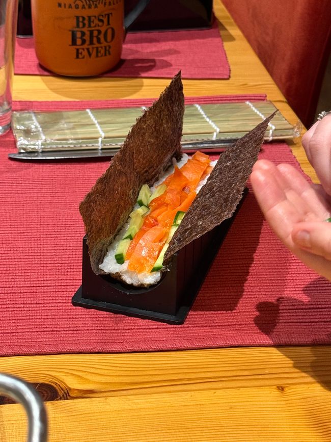 Sushi machen/ making sushi