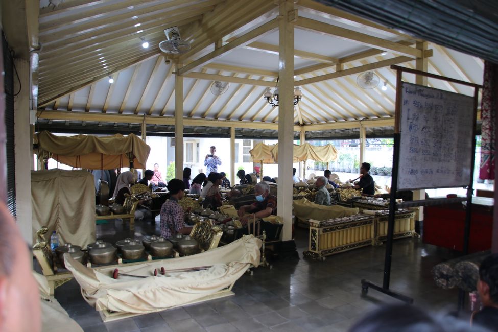 Etiqueta 3: En camino a Yogyakarta