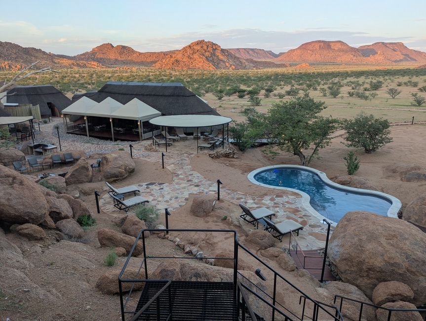 Damaraland Twyfelfontain Adventure Camp