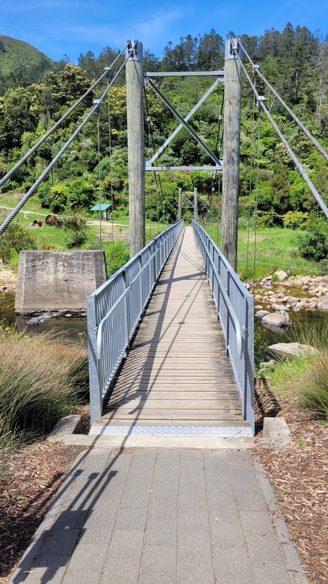 On the Trail of the Gold and Ore Mine in the Karangahake Gorge