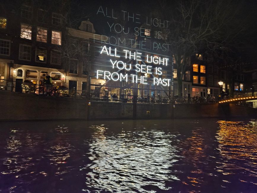 All the light you see von Alicia Eggert