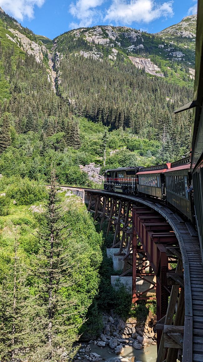 Etiqueta 22: ¡Rumbo a Alaska! Un deslizamiento de tierra, el White Pass y trenes largos