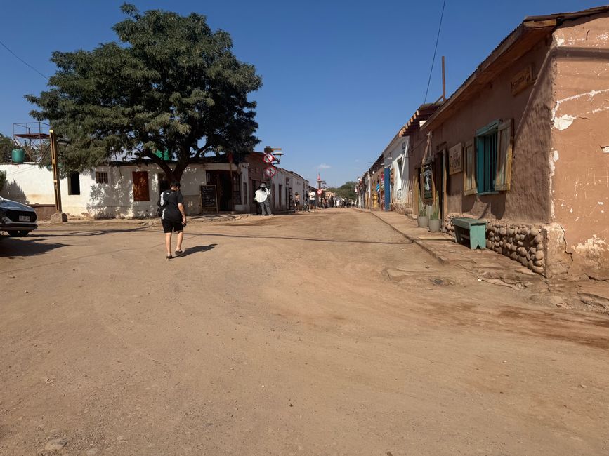 San Pedro de Atacama - una piccola città senza strade asfaltate, quasi come in un western.