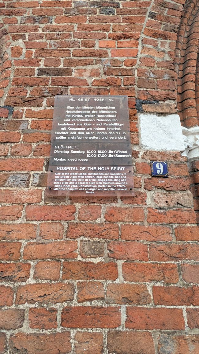 Lübeck: Altstadt der Hansestadt auf einer Insel