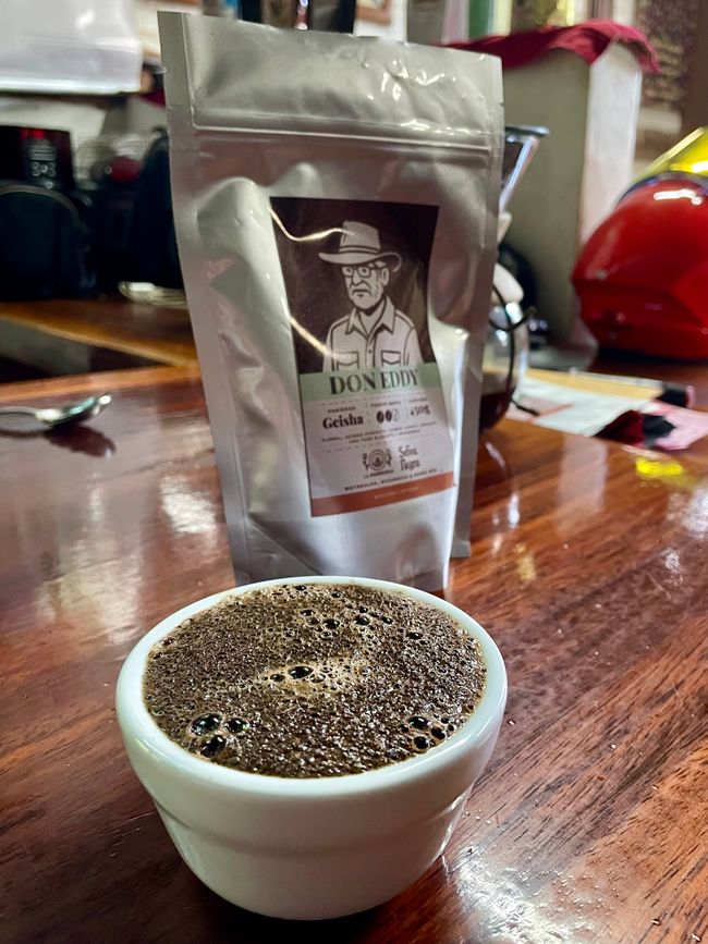 und fertig ist der Geisha-Kaffee