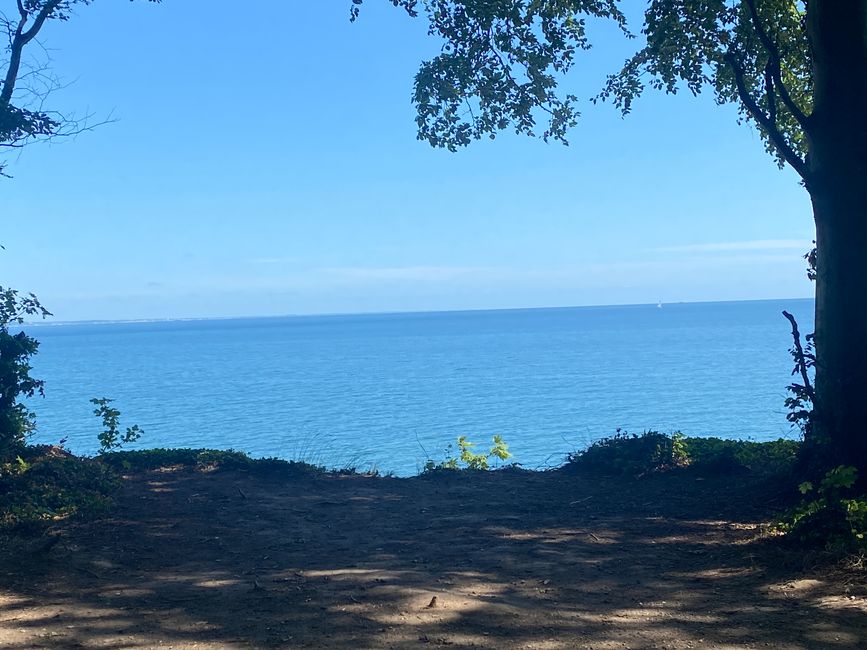 Das Meer glitzert und lädt zum Träumen ein