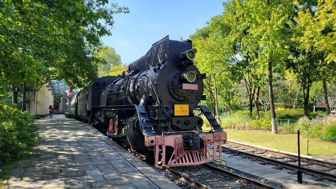 Old Locomotive in the White Pagoda Park