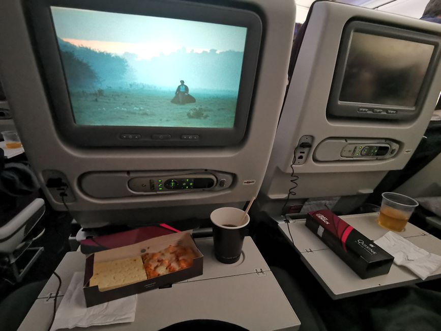 3. Filmauswahl, Mahlzeiten und Getränke während unserer Flüge