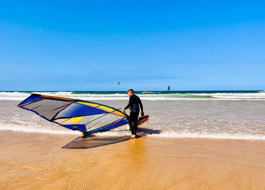 Endlich mal wieder Windsurfen und das nicht alleine!