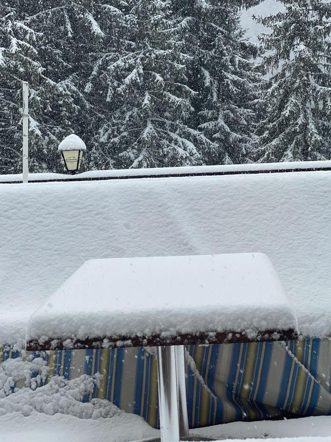 Es ist reichlich Schnee gefallen 