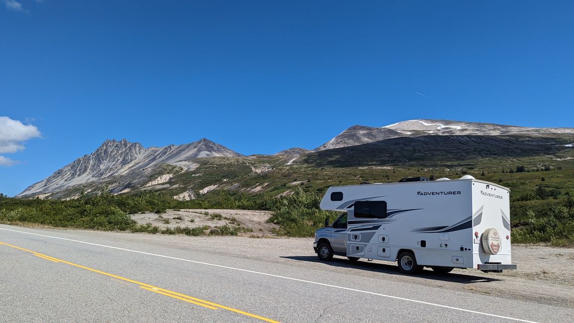 Tag 27: Bärenshow & fantastische Bergwelten - zurück nach Yukon/Kanada