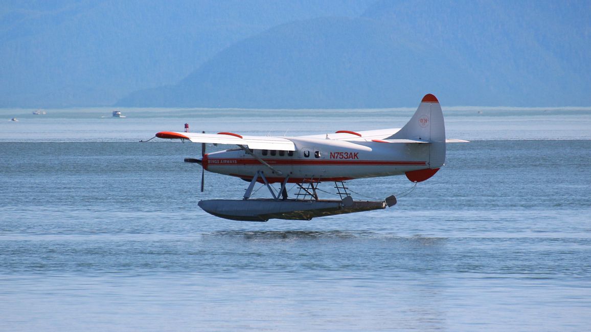 Day 24: Trip to Juneau: Glacier Outburst & 20,000 Tourists