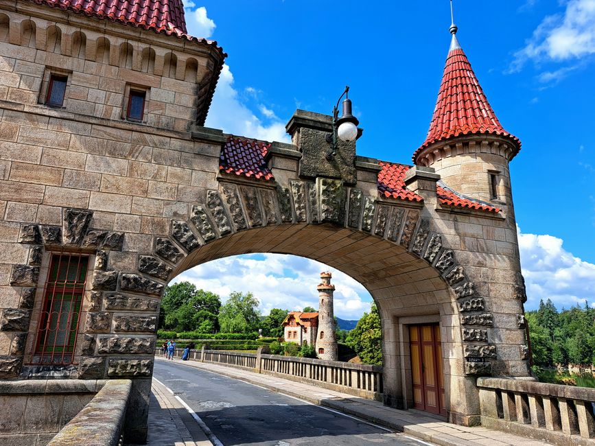 ...mit Rapunzeltürmchen 