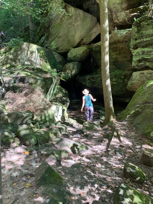 Höhlenexkursion und Wandern in der Sächsischen Schweiz