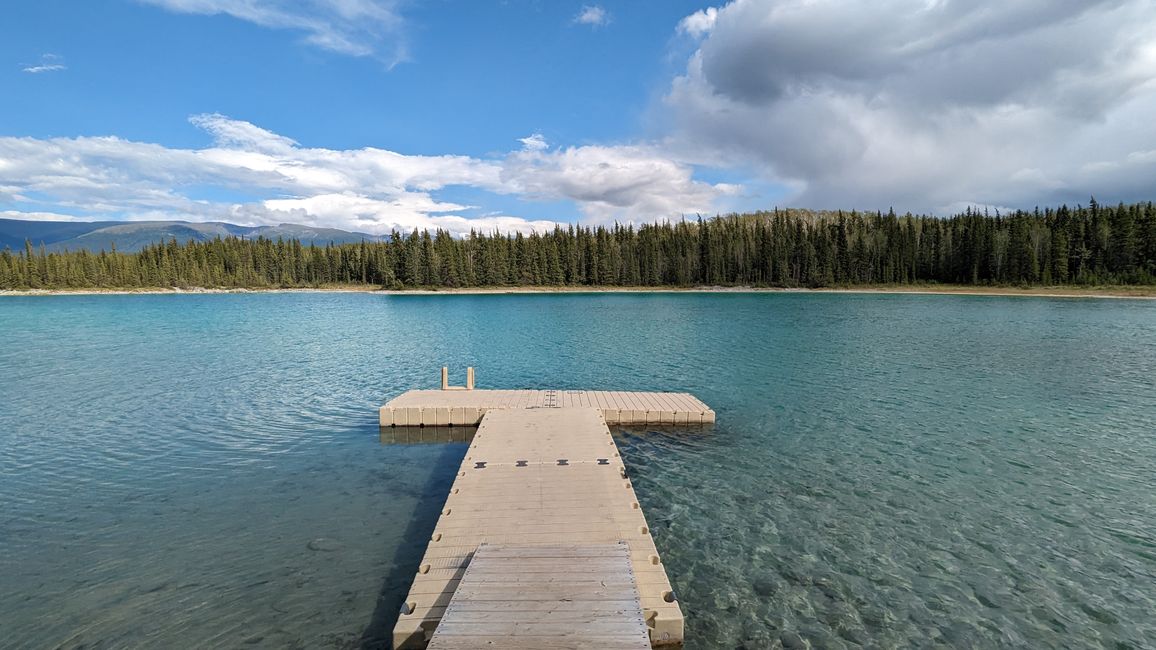 Boya Lake Campground